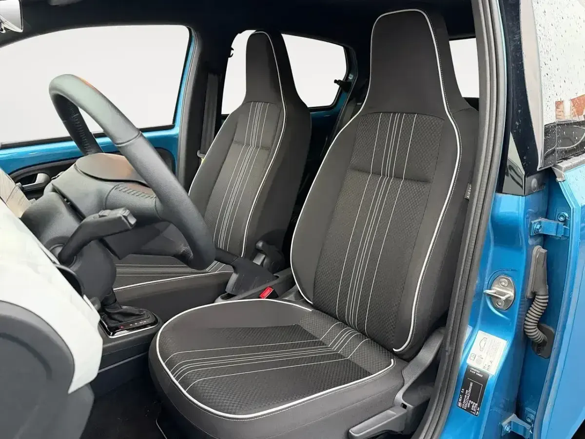 Usado Seat Mii 61 kW (83 CV) 2020 Azul Utilitario