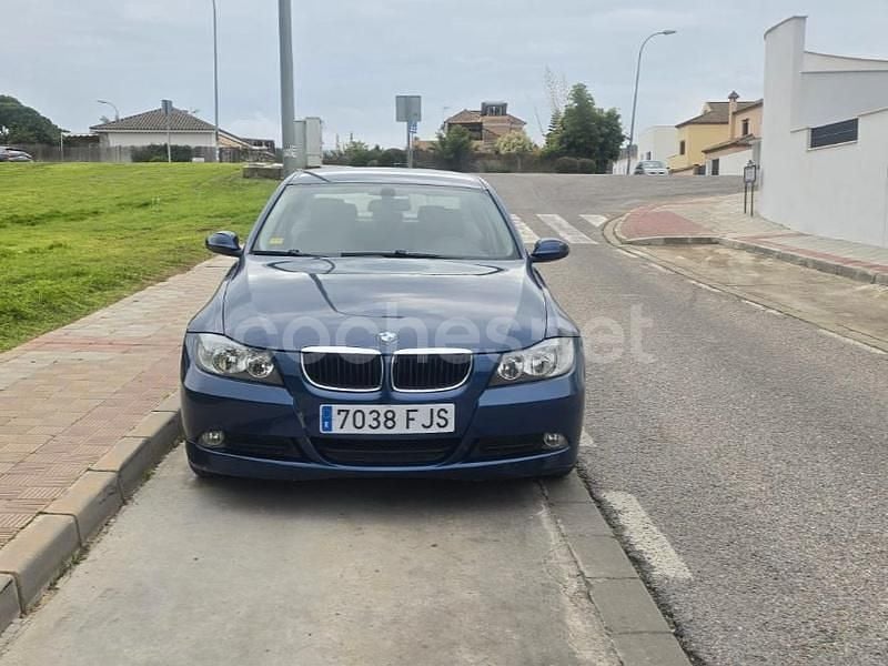 Usado BMW 318 143 CV (105 kW) 2006 Azul Berlina