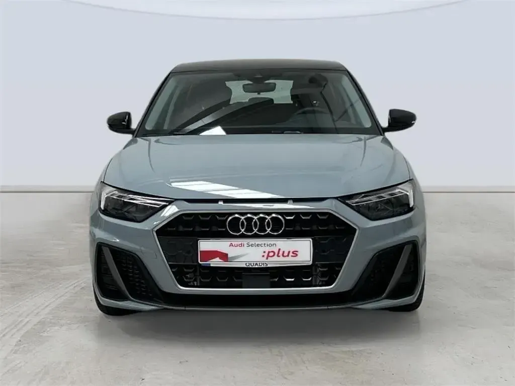 Usado Audi A1 Sportback 116 CV (85 kW) 2025 Gris flecha Utilitario