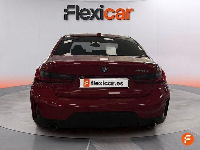 Usado BMW 320e 204 CV (150 kW) 2024 Rojo Familiar