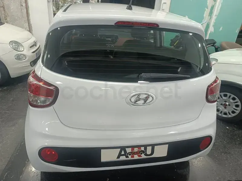Używany Hyundai i10 66 KM (48 kW) 2017 Biały Hatchback