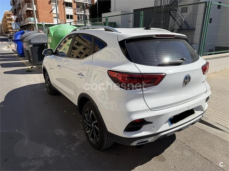 Usado MG ZS Luxury 106 CV (77 kW) 2023 Blanco SUV