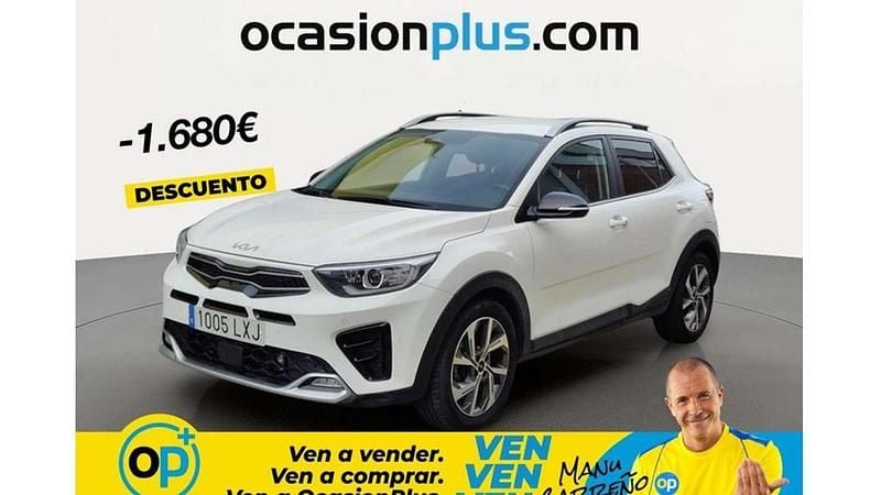 Usado Kia Stonic GT-Line 120 CV (88 kW) 2022 Blanco SUV