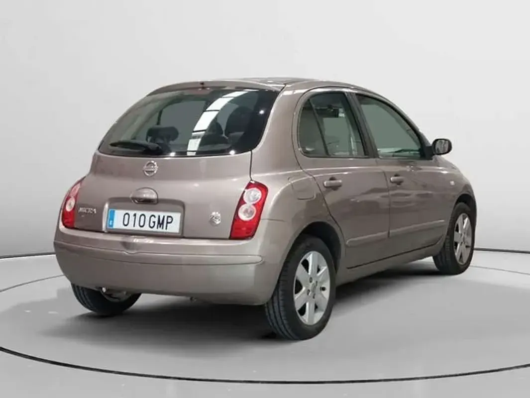 Usado Nissan Micra 88 CV (64 kW) 2009 Beige Utilitario