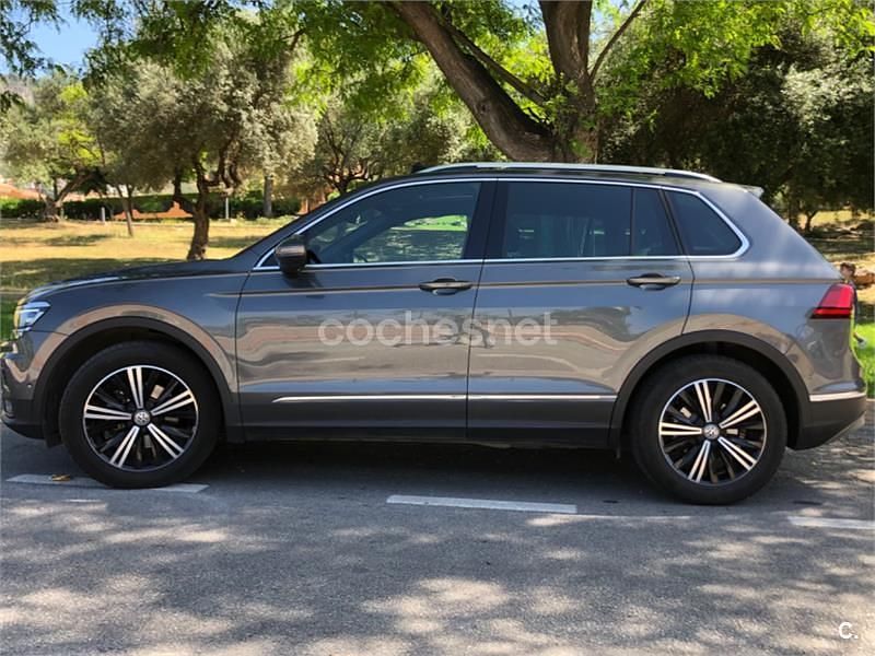 Usado VW Tiguan Sportline 150 CV (110 kW) 2018 Gris / plata SUV