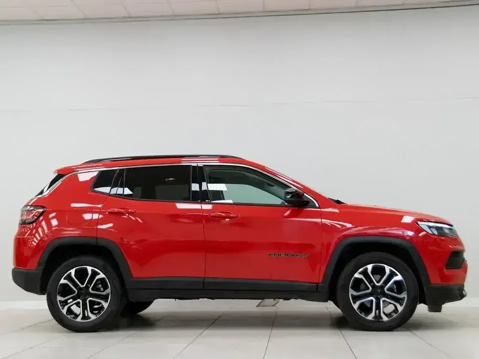 Käytetty Jeep Compass Limited 130 HP (95 kW) 2024 Otro Katumaasturi