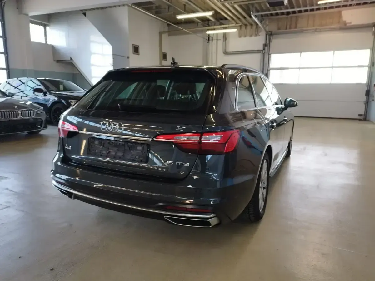 Usado Audi A4 Advanced Plus 150 CV (110 kW) 2024 Gris Familiar