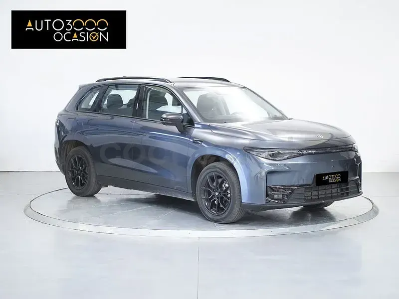 Usado Leapmotor C10 215 CV (158 kW) 2025 Gris / plata SUV