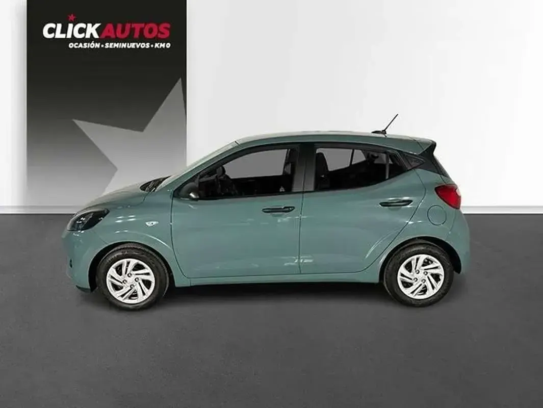 Usado Hyundai i10 67 CV (49 kW) 2024 Verde Utilitario