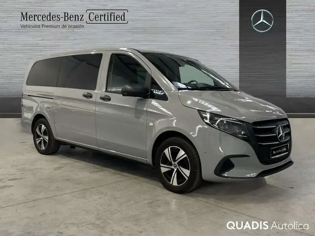 Usado Mercedes Vito 136 CV (100 kW) 2025 Gris Van