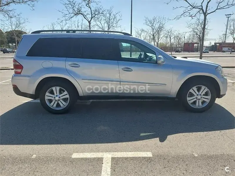 Usado Mercedes GL320 224 CV (164 kW) 2007 Gris / plata SUV