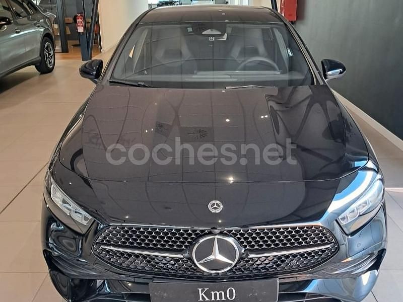Usado Mercedes A200 150 CV (110 kW) 2024 Negro Berlina