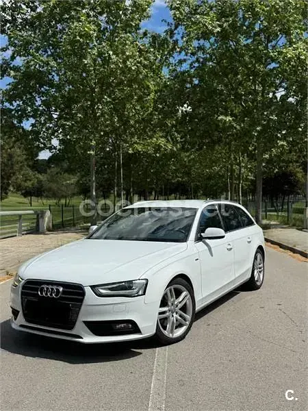 Usado Audi A4 S-Line 177 CV (130 kW) 2013 Blanco Familiar