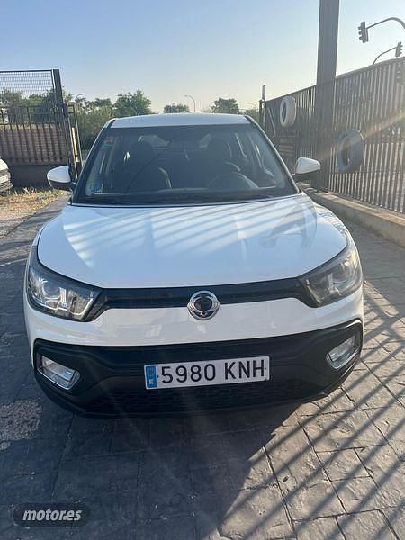 Blanco Usado 2018 Ssangyong (KGM) XLV SUV | 9900 € - Imagen 1/4