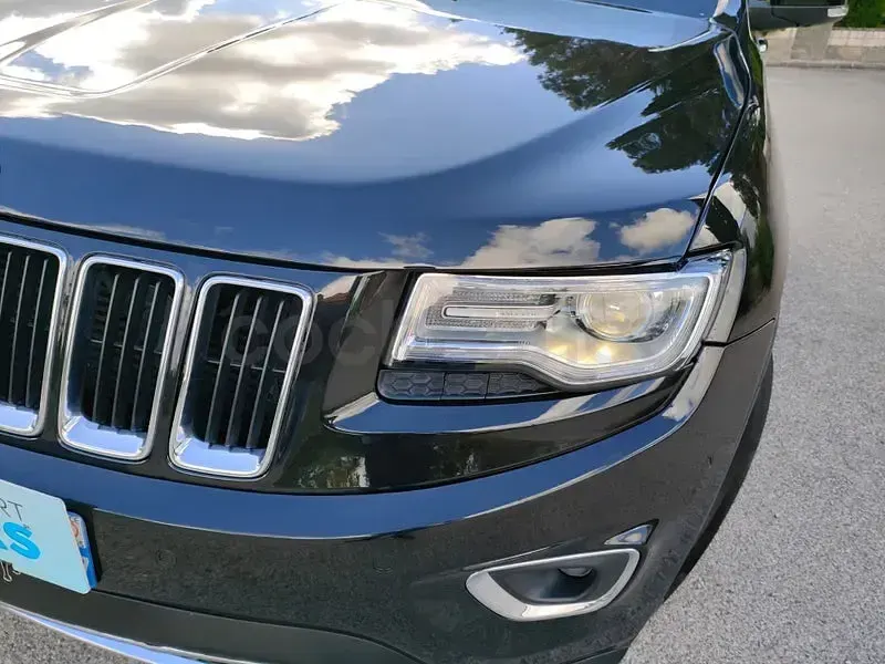 Usado Jeep Grand Cherokee Limited 250 CV (183 kW) 2014 Negro SUV