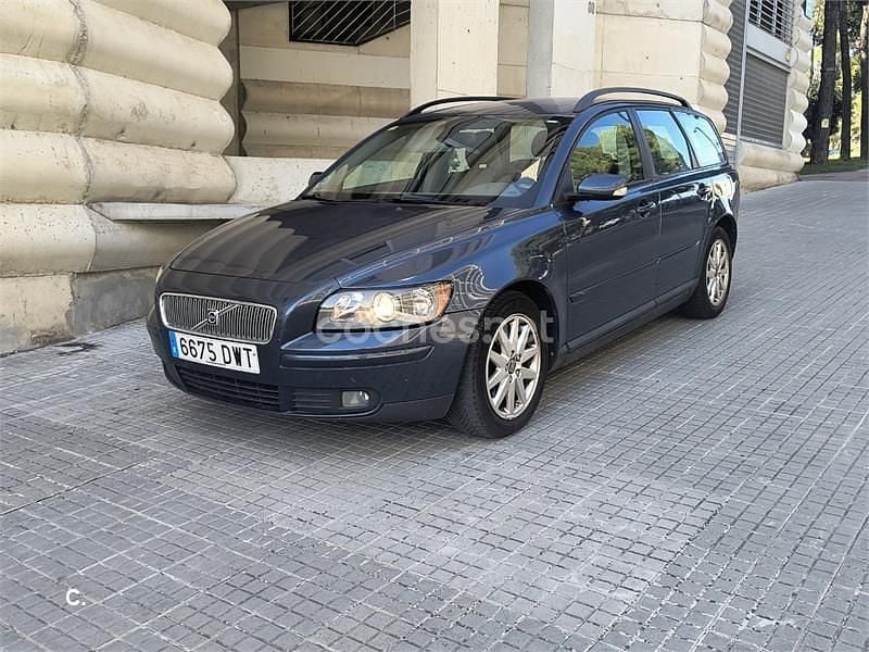 Azul Usado 2006 Volvo V50 Momentum Familiar | 2900 € (Super precio) - Imagen 1/4