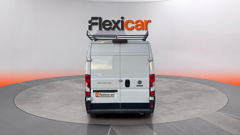 Usado Fiat Ducato 140 CV (102 kW) 2022 Blanco Van