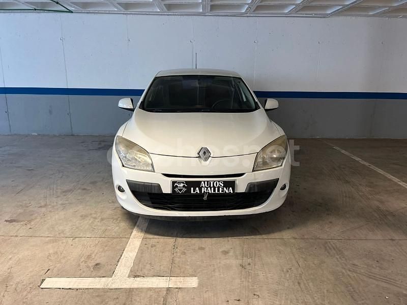 Usado Renault Mégane Authentique 90 CV (66 kW) 2010 Blanco Berlina