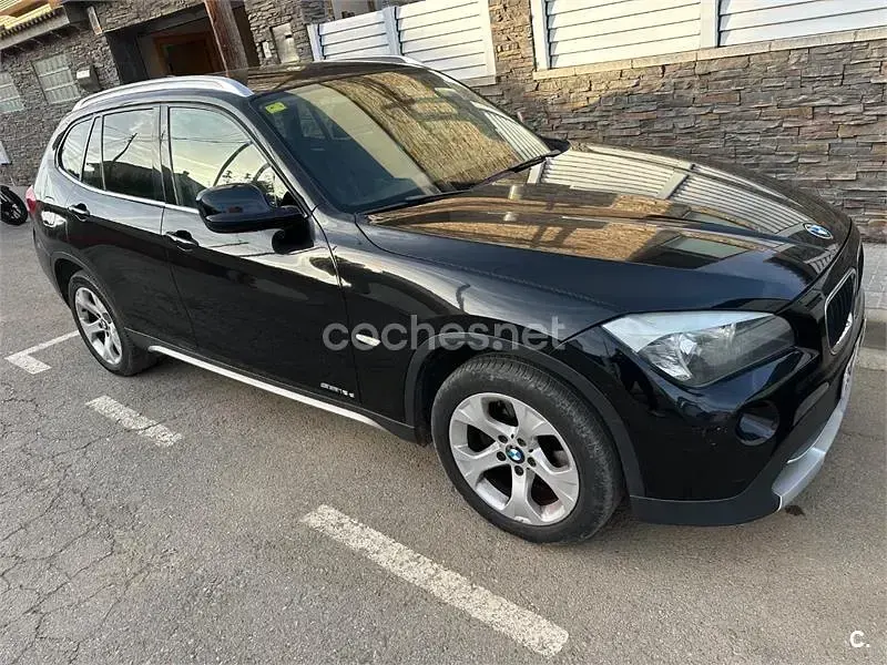 Usado BMW X1 143 HP (105 kW) 2011 Preto SUV