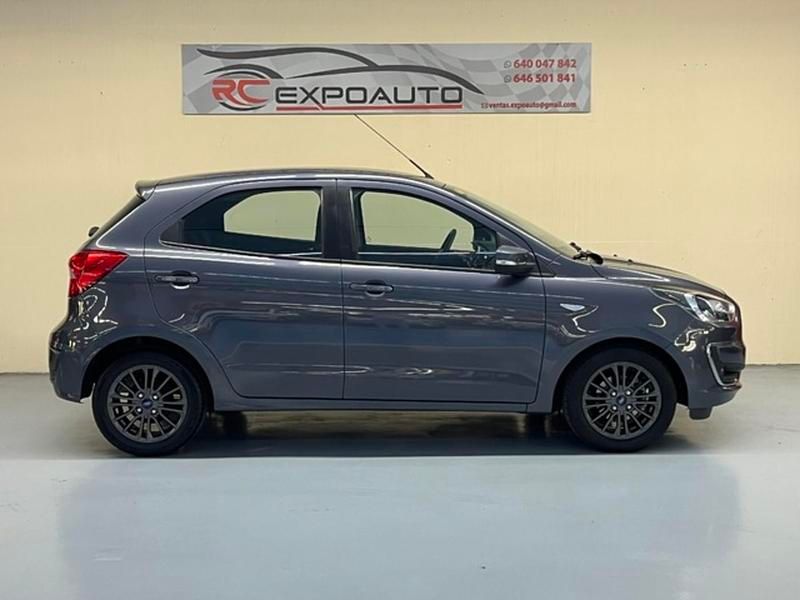 Usado Ford Ka Plus Active 86 CV (63 kW) 2018 Gris Utilitario