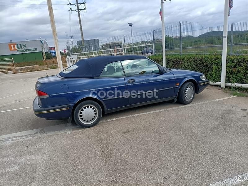Usado Saab 900 Cabriolet 150 CV (110 kW) 1995 Azul Descapotable