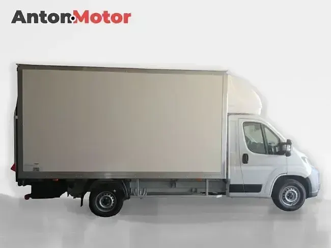 Nuevo Citroën Jumper 140 CV (102 kW) 2026 Blanco Monovolumen