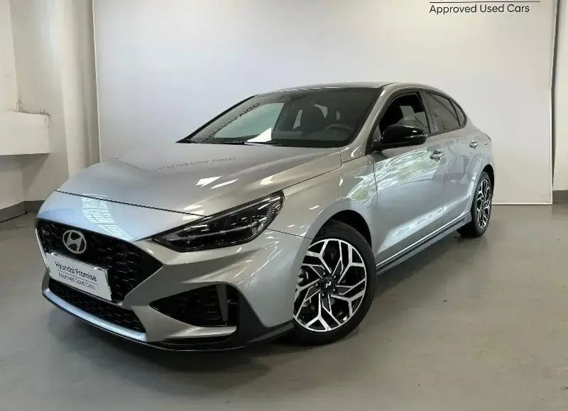 Gris/plata Nuevo 2024 Hyundai i30 N Line | 23.990 € (Precio justo) - Imagen 1/4