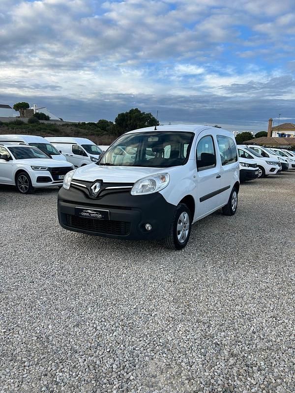 Usado Renault Kangoo 75 CV (55 kW) 2020 Blanco Monovolumen