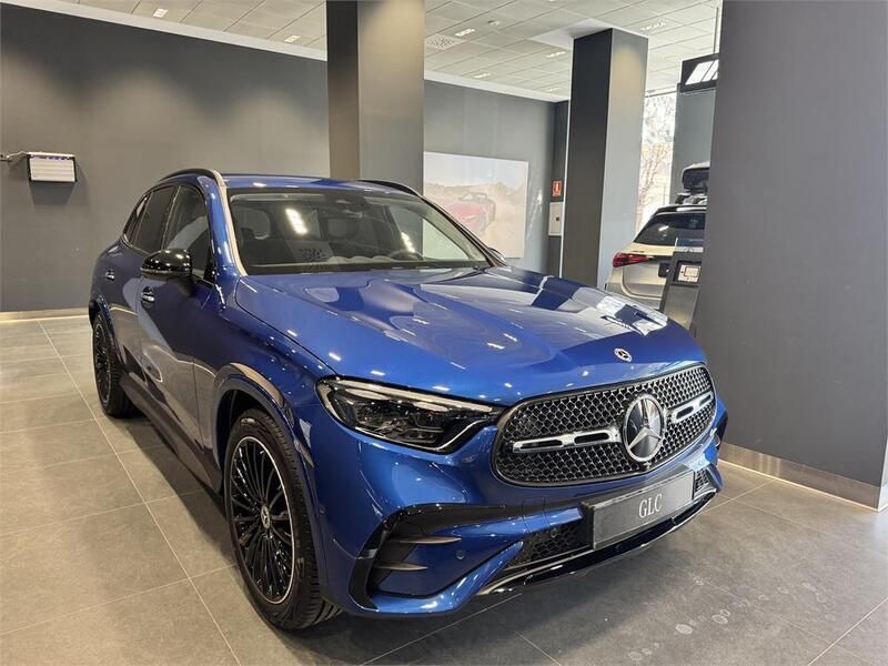 Azul Nuevo 2025 Mercedes GLC200 SUV | 76.356 € - Imagen 1/4