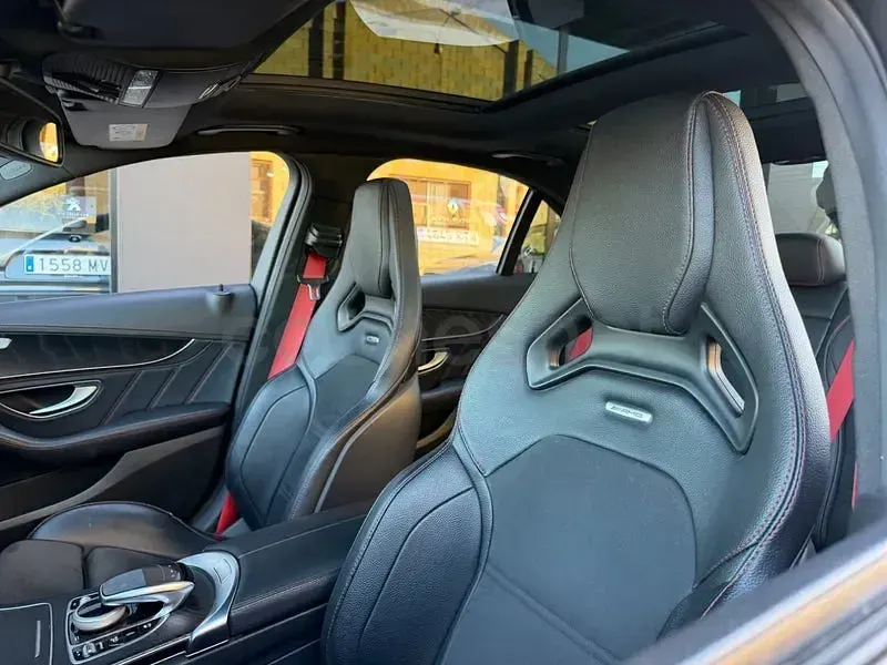 Usado Mercedes C43 AMG 367 CV (269 kW) 2017 Negro Berlina