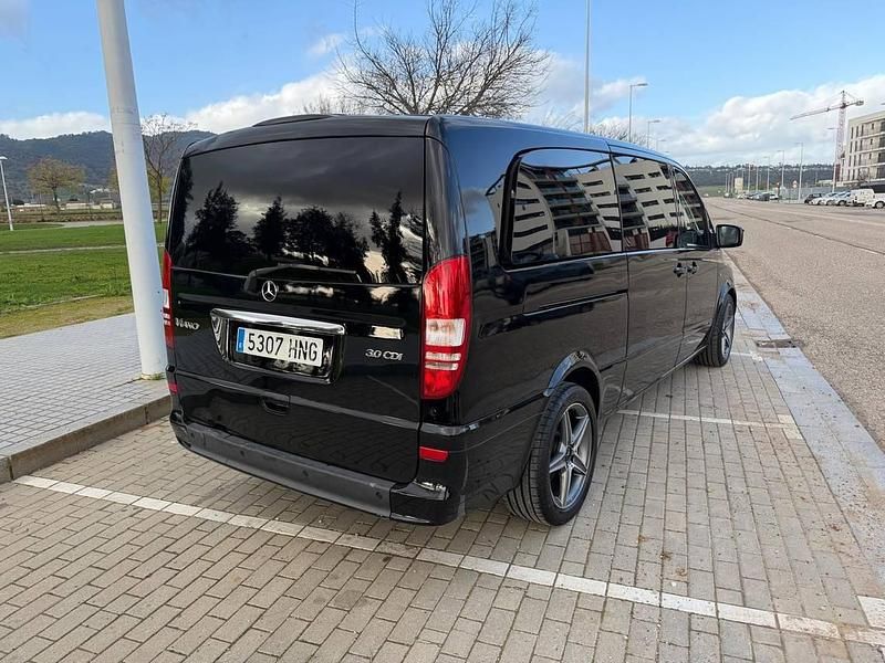 Usado Mercedes Viano Edition 224 CV (164 kW) 2012 Negro Monovolumen