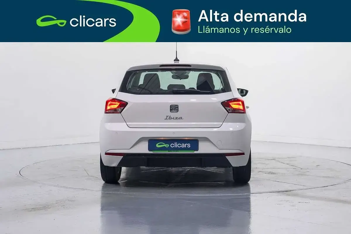 Usado Seat Ibiza Reference 80 CV (58 kW) 2023 Blanco Utilitario