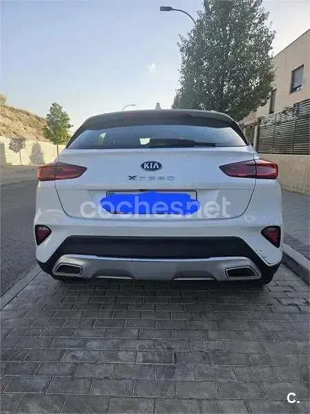 Usado Kia XCeed 120 CV (88 kW) 2020 Blanco SUV