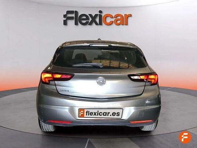 Usado Opel Astra Business Elegance 130 CV (95 kW) 2020 Gris Berlina