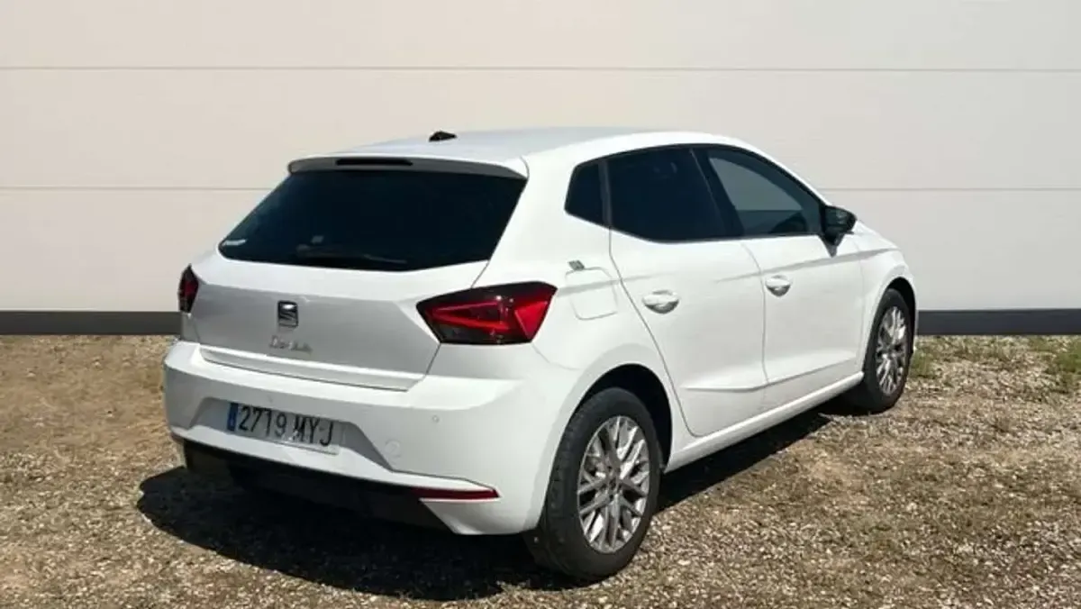 Usado Seat Ibiza XCELLENCE 116 CV (85 kW) 2025 Blanco Utilitario