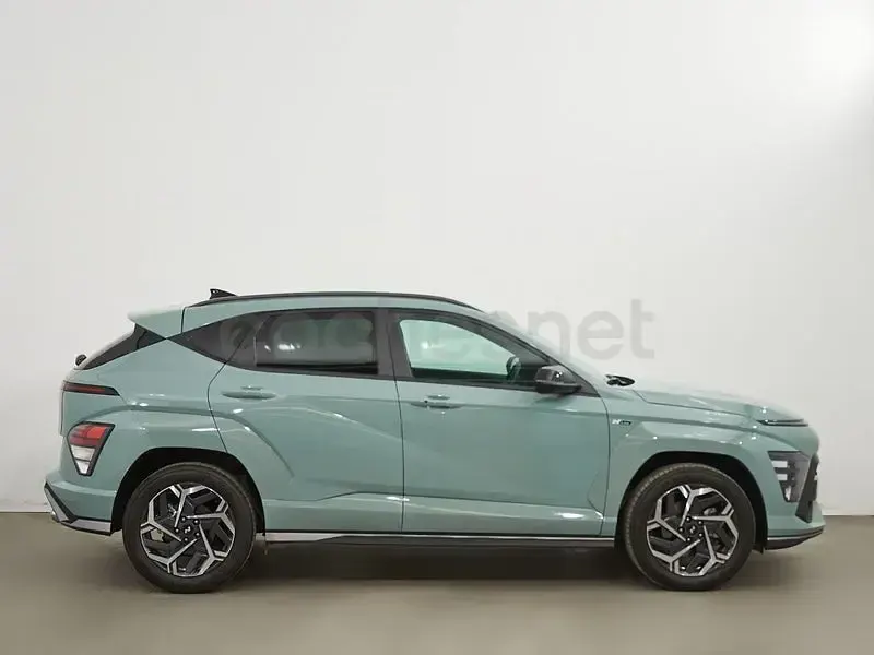 Usado Hyundai Kona N Line 138 CV (101 kW) 2025 Verde SUV