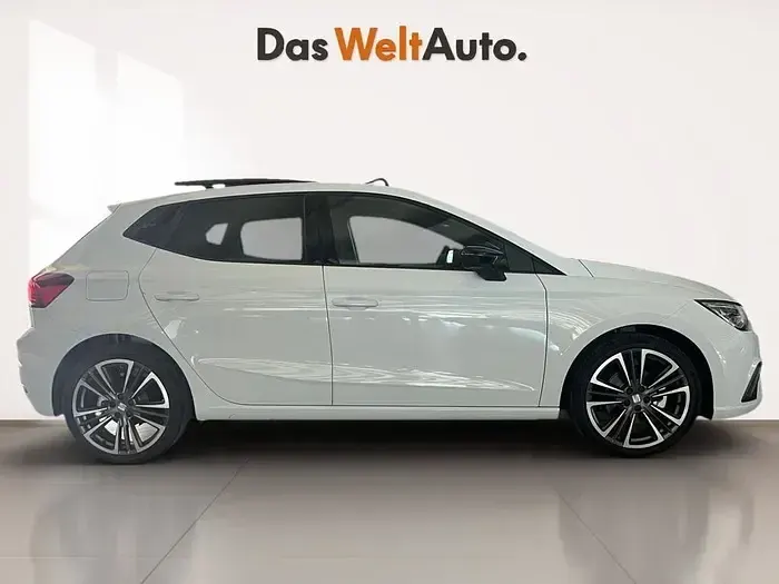 Nuevo Seat Ibiza FR 115 CV (84 kW) 2026 Blanco Utilitario