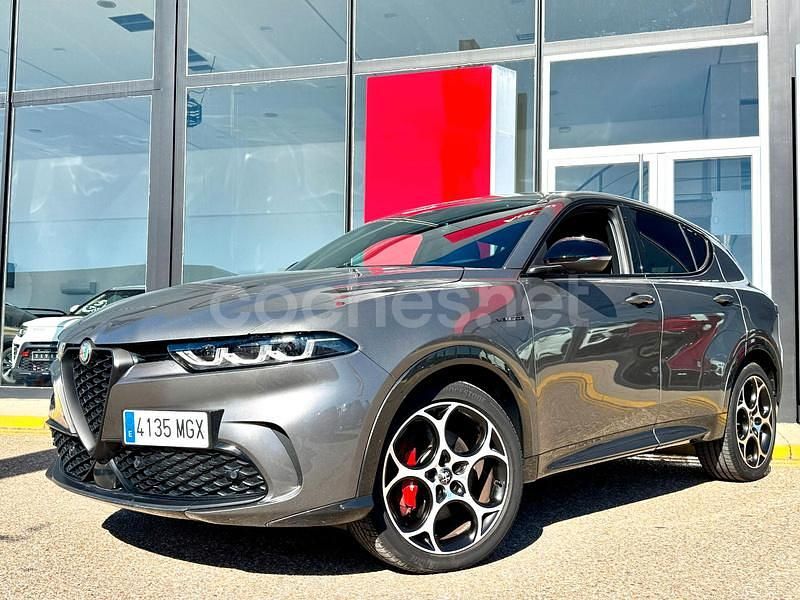 Gris / plata Usado 2023 Alfa Romeo Tonale Veloce SUV | 29.600 € (Caro) - Imagen 1/4
