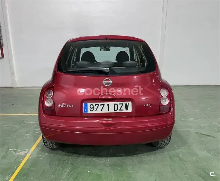Usado Nissan Micra Acenta 86 CV (63 kW) 2006 Granate Berlina