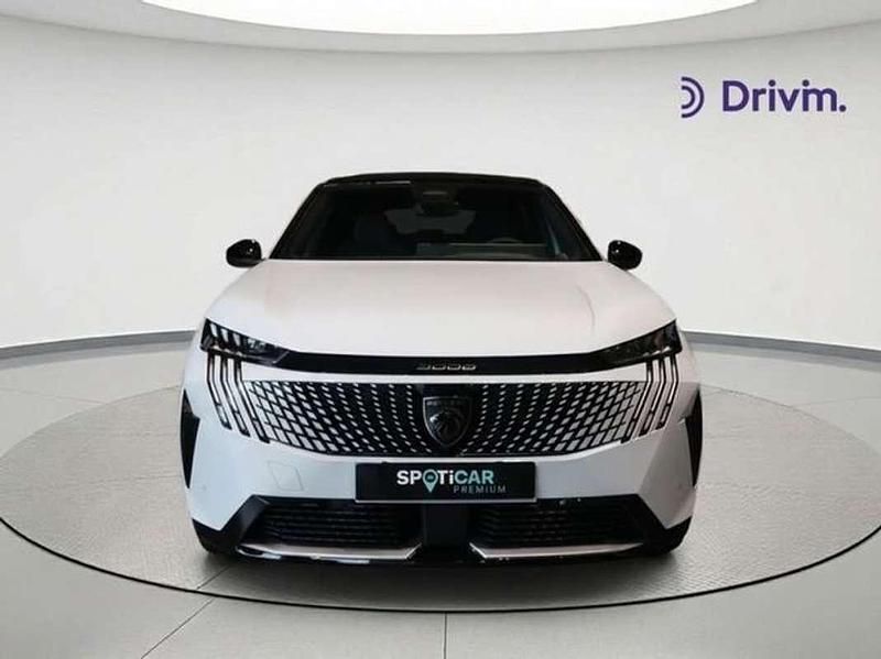 Usado Peugeot e-3008 GT 100 kW (136 CV) 2024 Blanco SUV