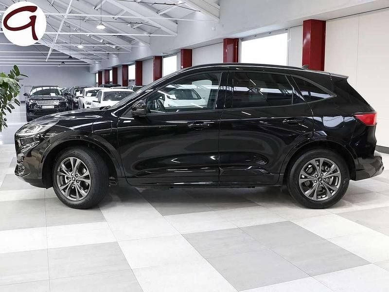 Usado Ford Kuga ST-Line 224 CV (164 kW) 2023 Negro SUV
