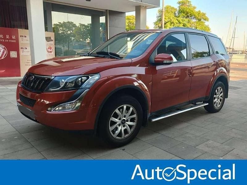 Naranja Usado 2018 Mahindra XUV500 SUV | 10.490 € - Imagen 1/2