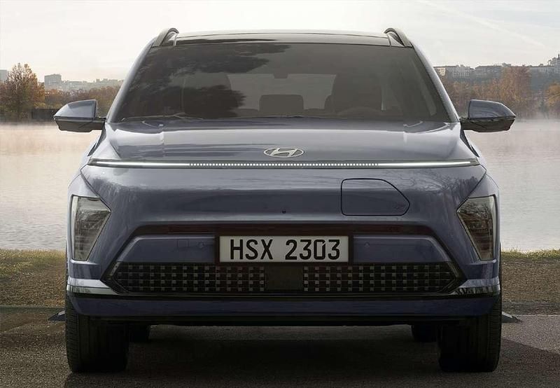 Usado Hyundai Kona 120 HP (88 kW) 2024 Cinzento SUV