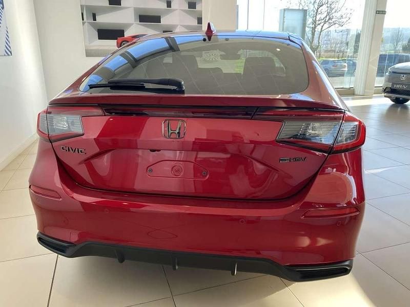 Nuevo Honda Civic Sport 184 CV (135 kW) 2025 Rojo Utilitario