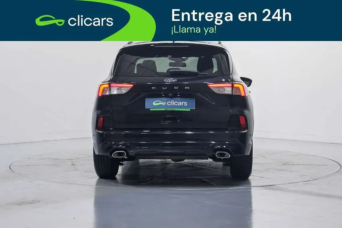 Usado Ford Kuga ST-Line 150 CV (110 kW) 2022 Negro SUV