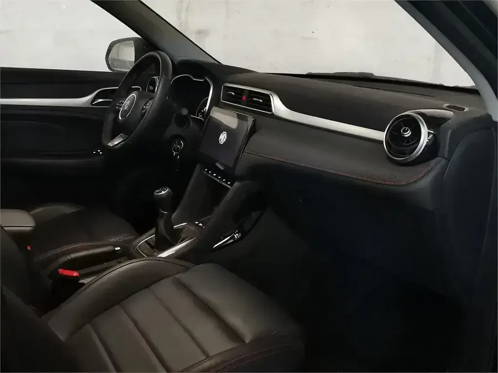 Usado MG ZS Comfort 106 CV (77 kW) 2025 Negro SUV