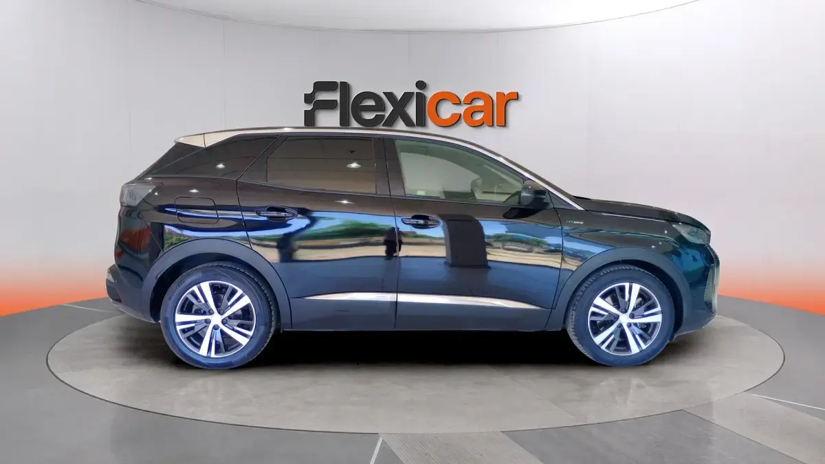 Usado Peugeot 3008 Allure 180 CV (132 kW) 2023 Azul SUV