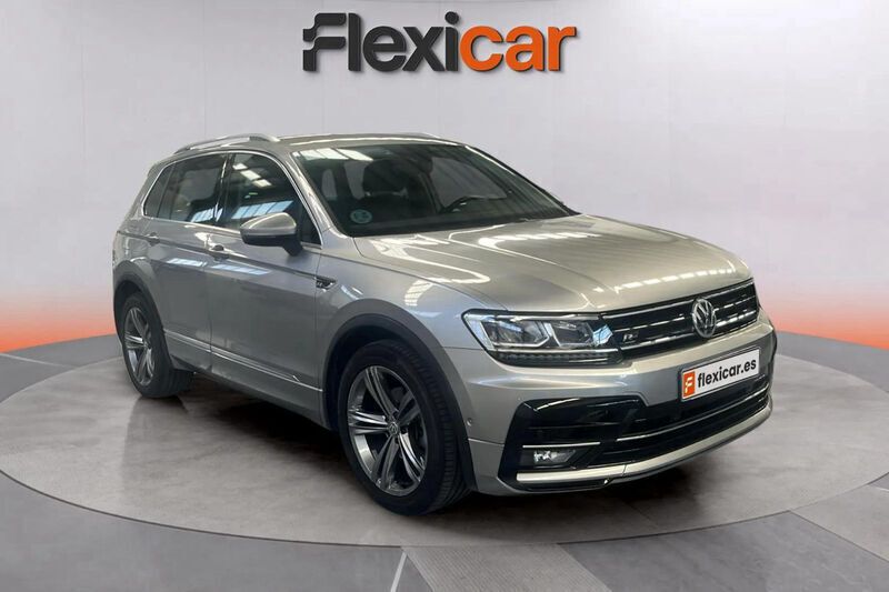 Gris Usado 2019 VW Tiguan Sportline SUV | 24.490 € (Precio justo) - Imagen 1/4