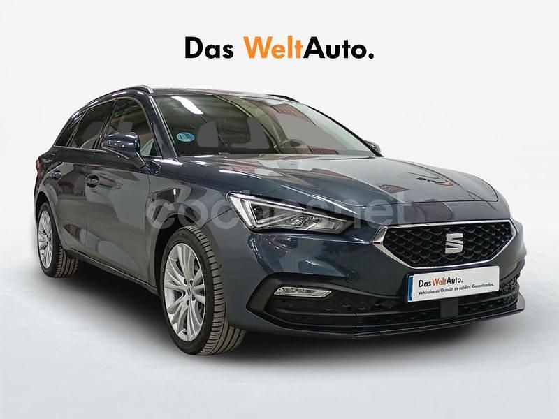 Gris / plata Usado 2024 Seat Leon Style Berlina | 22.900 € (Buen precio) - Imagen 1/4
