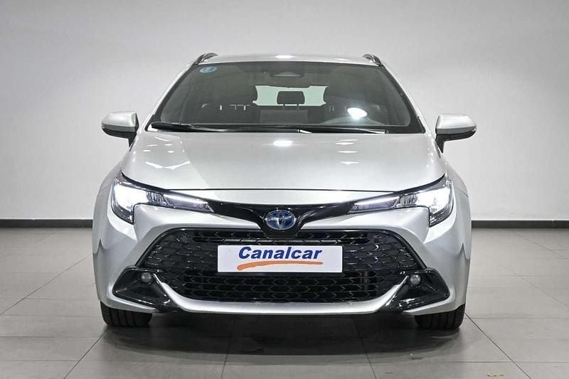 Usado Toyota Corolla Active 140 CV (102 kW) 2023 Gris Utilitario
